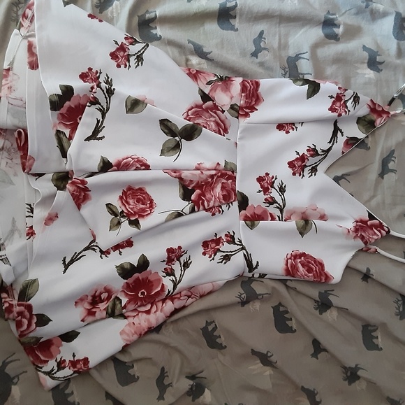 Dress/romper - Picture 1 of 3